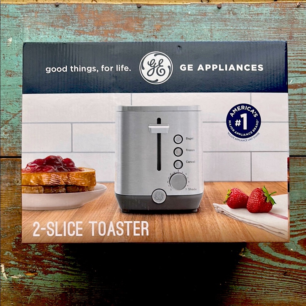 GE Appliances Stainless Steel 2-Slice Toaster